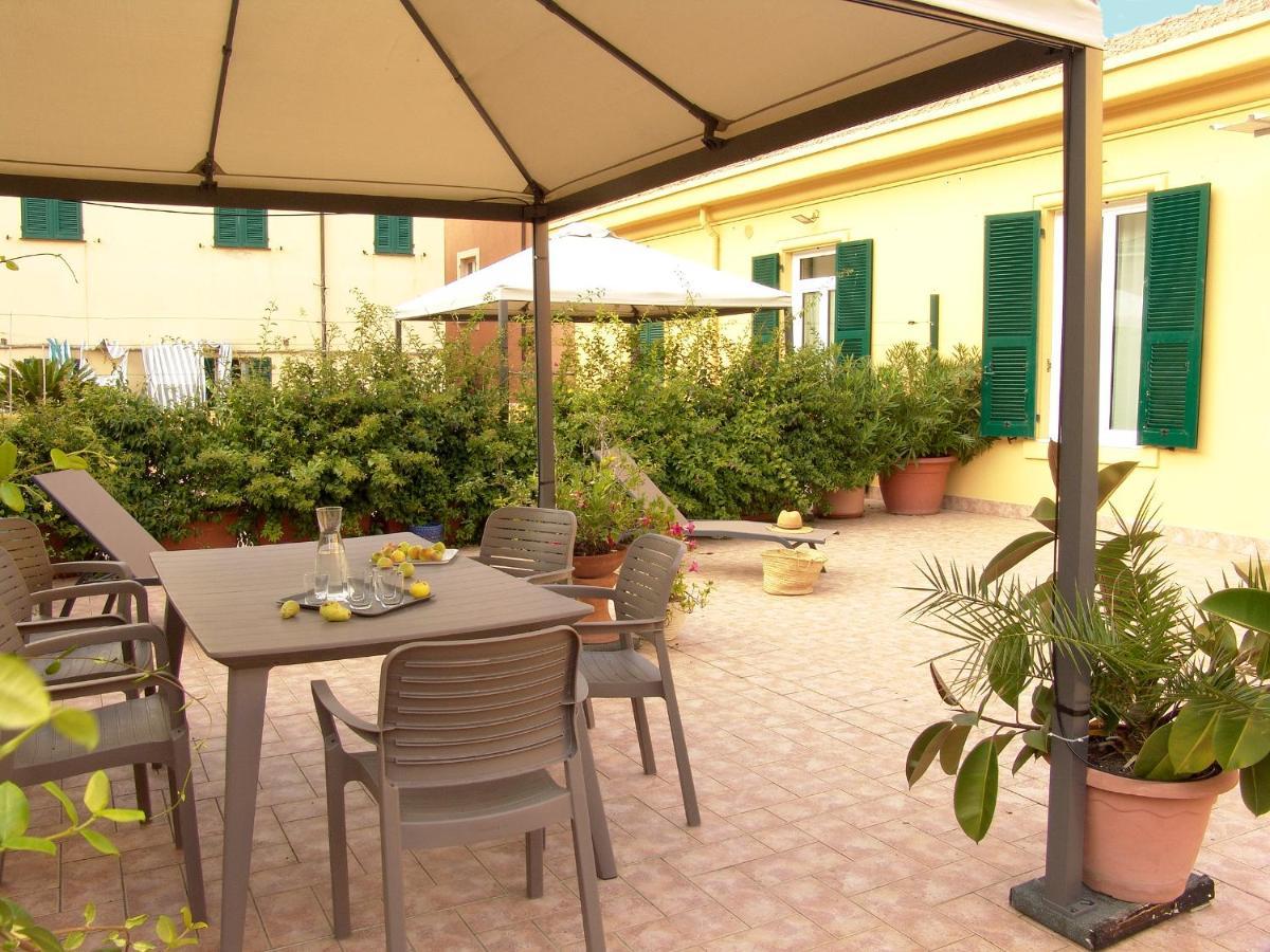 Residenza Cavour - Appartamento Agave レヴァント エクステリア 写真